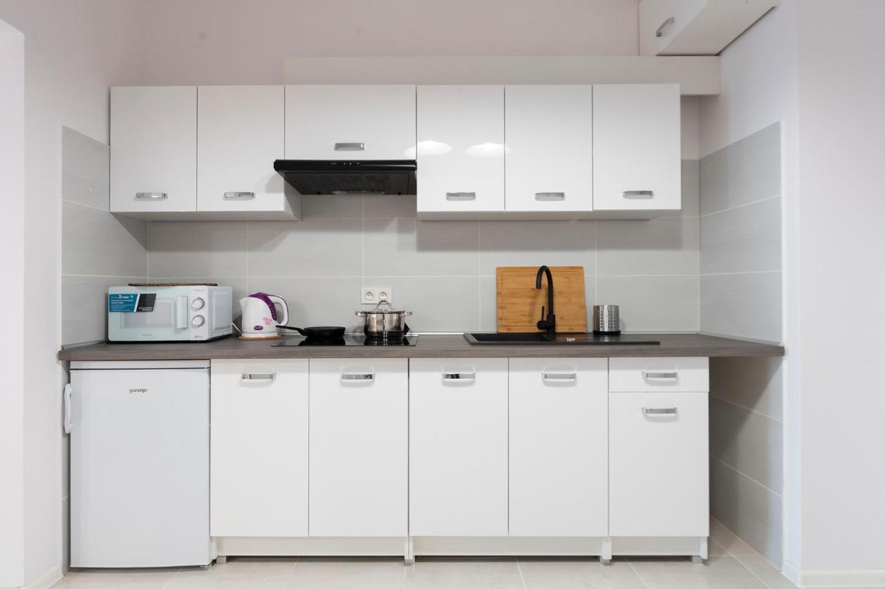 Luxury In City -3- Studio Bright & Secure Free Parking وودج المظهر الخارجي الصورة