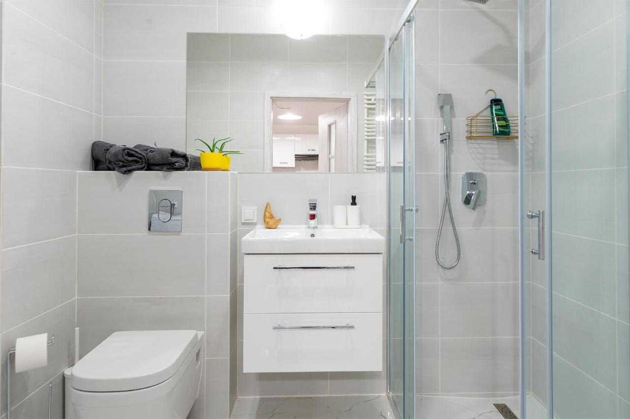 Luxury In City -3- Studio Bright & Secure Free Parking وودج المظهر الخارجي الصورة